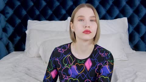 Snapshot of lililinn chatting on 7, 2, 2025 LiliLinn online show from 7, 2, 2025