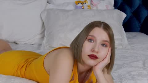 Snapshot of lililinn chatting on 8, 2, 2025 LiliLinn online show from 8, 2, 2025