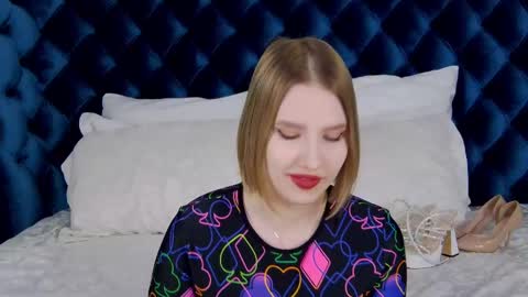 Snapshot of lililinn chatting on 22, 2, 2025 LiliLinn online show from 22, 2, 2025