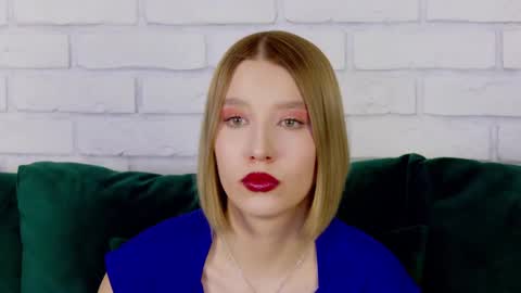 Snapshot of lililinn chatting on 24, 2, 2025 LiliLinn online show from 24, 2, 2025