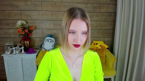 Snapshot of lililinn chatting on 26, 2, 2025 LiliLinn online show from 26, 2, 2025