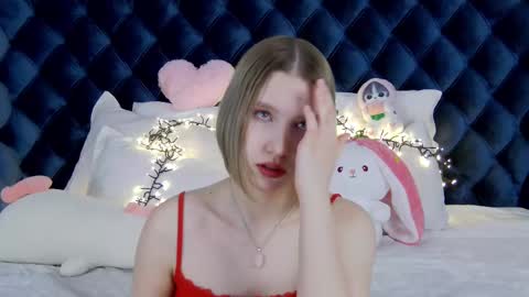 Snapshot of lililinn chatting on 3, 3, 2025 LiliLinn online show from 3, 3, 2025