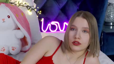 Snapshot of lililinn chatting on 3, 3, 2025 LiliLinn online show from 3, 3, 2025