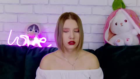 Snapshot of lililinn chatting on 4, 3, 2025 LiliLinn online show from 4, 3, 2025