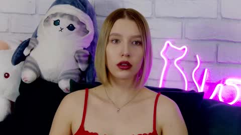 Snapshot of lililinn chatting on 10, 3, 2025 LiliLinn online show from 10, 3, 2025