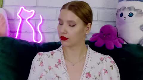 Snapshot of lililinn chatting on 12, 3, 2025 LiliLinn online show from 12, 3, 2025