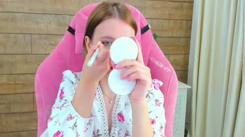 Snapshot of lililinn chatting on 9, 9, 2025 LiliLinn online show from 9, 9, 2025