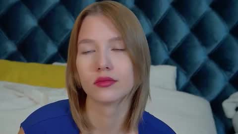 Snapshot of lililinn chatting on 16, 9, 2025 LiliLinn online show from 16, 9, 2025