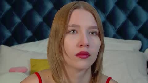 Snapshot of lililinn chatting on 19, 9, 2025 LiliLinn online show from 19, 9, 2025