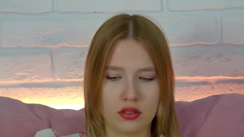 Snapshot of lililinn chatting on 29, 9, 2025 LiliLinn online show from 29, 9, 2025