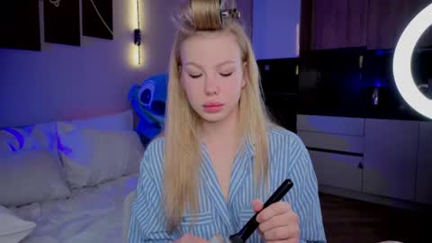 Snapshot of lililok101 chatting on 7, 4, 2026 lililok101 online show from 7, 4, 2026