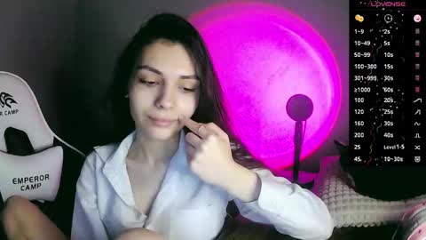 Snapshot of lilirose_x chatting on 12, 9, 2025 lilirose online show from 12, 9, 2025