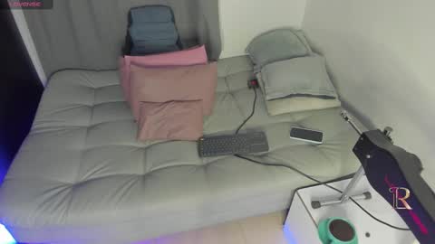 lilirouse online show from 8, 10, 2025