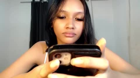 Snapshot of lilit_sensual chatting on 4, 3, 2026 Chloe online show from 4, 3, 2026