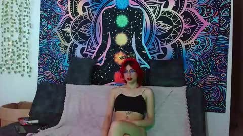 Lili  Marcus online show from 21, 11, 2025