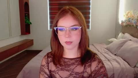 Snapshot of lilith_bonheur chatting on 28, 5, 2026 Lilith Bonheur online show from 28, 5, 2026