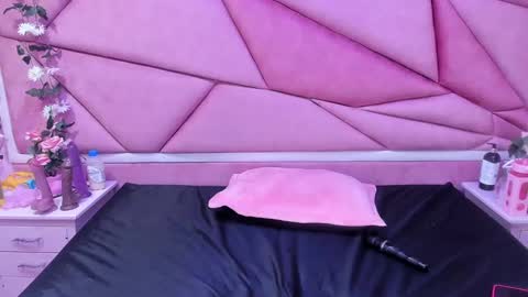 lilith cooper20 online show from 26, 2, 2025