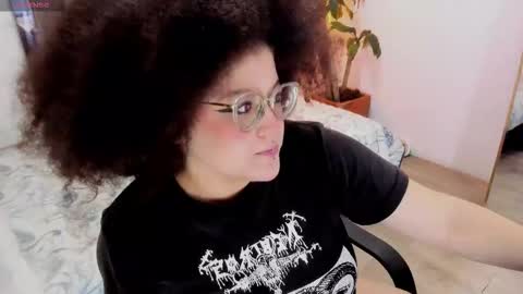 Snapshot of lilith_mesa chatting on 19, 10, 2025 Lilith online show from 19, 10, 2025