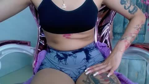Snapshot of lilith_petit_sub chatting on 17, 1, 2025 Lilith  online show from 17, 1, 2025