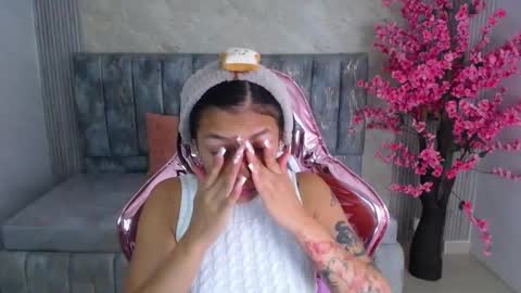 Snapshot of lilith_petit_sub chatting on 22, 1, 2025 Lilith  online show from 22, 1, 2025