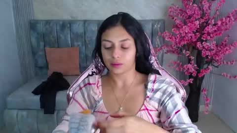 Snapshot of lilith_petit_sub chatting on 28, 1, 2025 Lilith  online show from 28, 1, 2025