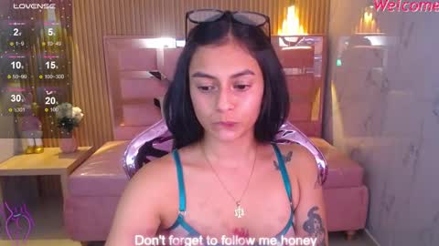 Snapshot of lilith_petit_sub chatting on 4, 3, 2025 Lilith  online show from 4, 3, 2025