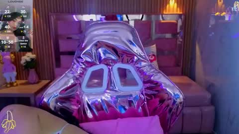 Snapshot of lilith_petit_sub chatting on 18, 10, 2025 Lilith  online show from 18, 10, 2025