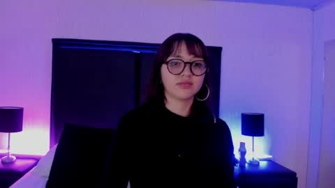 Snapshot of lilithbluum chatting on 19, 4, 2026 LilithBluum online show from 19, 4, 2026