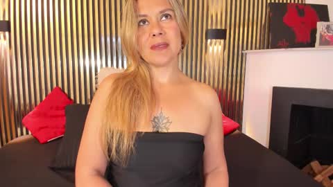 Snapshot of lilithbonnet chatting on 5, 10, 2025 online show from 5, 10, 2025