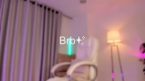 Snapshot of lilithhfosterr chatting on 17, 12, 2024 Lili online show from 17, 12, 2024