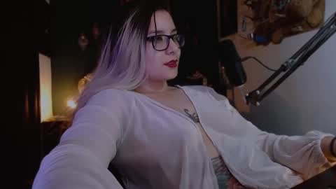 lilithmystic01 online show from 24, 2, 2025