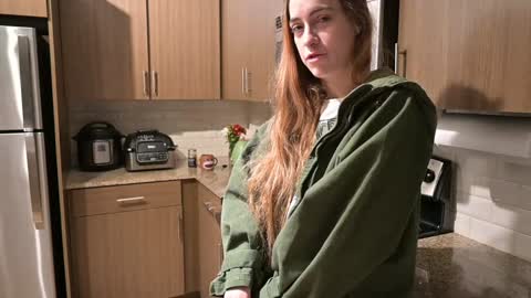 Snapshot of lilithoftrees chatting on 25, 12, 2024 L online show from 25, 12, 2024