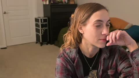 Snapshot of lilithoftrees chatting on 29, 12, 2024 L online show from 29, 12, 2024