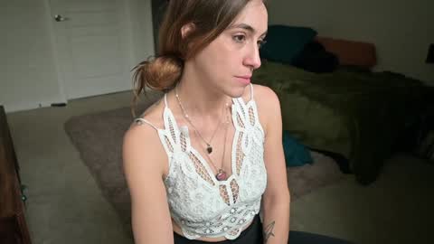 Snapshot of lilithoftrees chatting on 8, 2, 2025 L online show from 8, 2, 2025