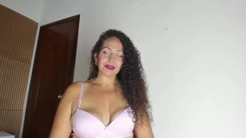 Snapshot of lilithphillis1 chatting on 19, 3, 2026 lilithphillis1 online show from 19, 3, 2026