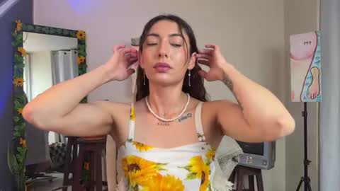 Snapshot of lilithrose_b chatting on 13, 7, 2026 Lele online show from 13, 7, 2026