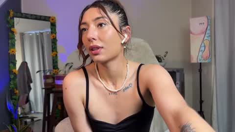 Snapshot of lilithrose_b chatting on 15, 7, 2026 Lele online show from 15, 7, 2026