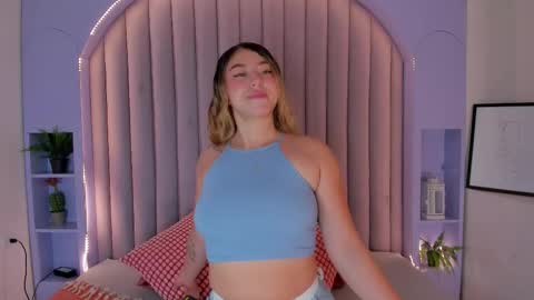 Snapshot of lilithsmith__ chatting on 27, 11, 2025 lilithsmith__ online show from 27, 11, 2025