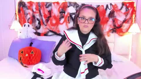 Snapshot of lilithvalmare chatting on 12, 10, 2025 Lilith online show from 12, 10, 2025