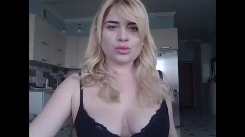 Snapshot of liliya133244 chatting on 5, 4, 2026 liliya133244 online show from 5, 4, 2026