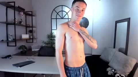 Snapshot of liljames_ chatting on 20, 11, 2025 Lil James online show from 20, 11, 2025