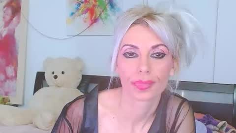 Lara online show from 31, 3, 2026