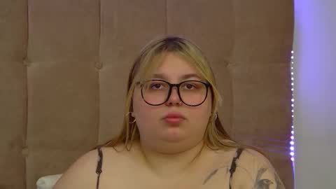 LillianHaig online show from 26, 11, 2025