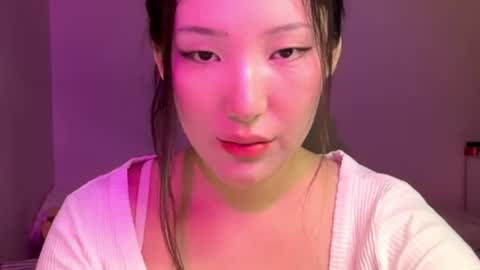 Snapshot of lillie_sun chatting on 2, 8, 2026 lillie_sun online show from 2, 8, 2026