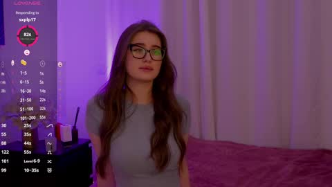 Lilly Colins online show from 21, 2, 2025