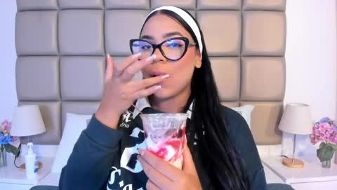 Snapshot of lilly_williamss chatting on 24, 4, 2026 Lilly online show from 24, 4, 2026