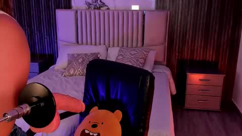 Lilly Ortiz online show from 4, 2, 2026