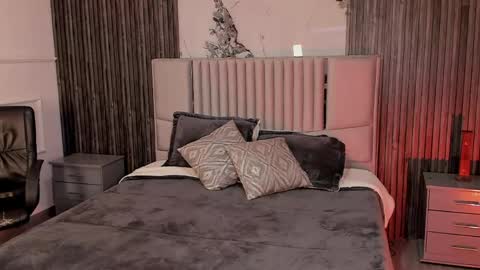 Snapshot of lillyortiz_ chatting on 7, 4, 2026 Lilly Ortiz online show from 7, 4, 2026