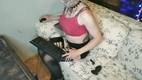 Lilli Sissy SlutCat online show from 8, 7, 2026