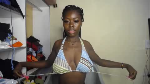 Snapshot of lilmystic_lola chatting on 9, 4, 2026 Chelsea online show from 9, 4, 2026